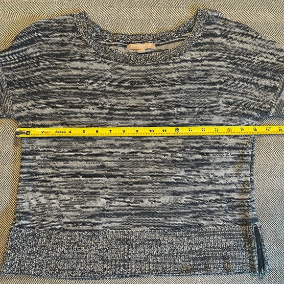 Banana Republic Navy Heather Crop Sweater with Zipper Accent - Picture 6 of 10